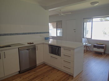 Dungowan Waterfront Apartments - Accommodation in Surfers Paradise 182