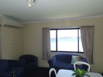 Dungowan Waterfront Apartments - Accommodation in Surfers Paradise 197