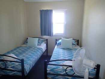 Dungowan Waterfront Apartments - Accommodation in Surfers Paradise 198