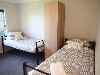 Dungowan Waterfront Apartments - Accommodation in Surfers Paradise 230