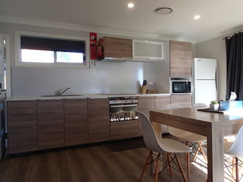 Dungowan Waterfront Apartments - Accommodation in Surfers Paradise 234
