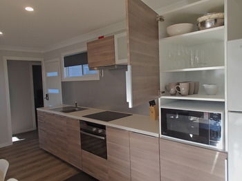 Dungowan Waterfront Apartments - Accommodation in Surfers Paradise 237