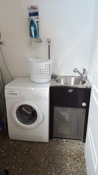 By The Beach B&B And Apartments - Accommodation in Surfers Paradise 21