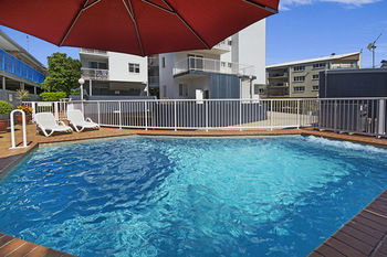 Sandy Shores Luxury Holiday Units - Accommodation in Surfers Paradise 2