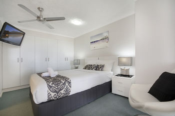 Sandy Shores Luxury Holiday Units - Accommodation in Surfers Paradise 16
