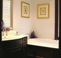 Bishopaposs Court Estate Boutique Hotel - Accommodation in Surfers Paradise