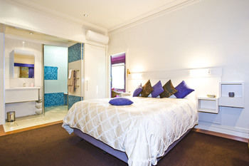 The Retreat At Froog-Moore Park - Accommodation in Surfers Paradise 32