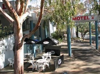 Tamwell Motel And Coffee Lounge - Accommodation in Surfers Paradise 4