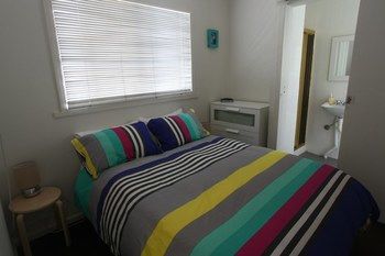 Culburra Beach House - Accommodation in Surfers Paradise 4