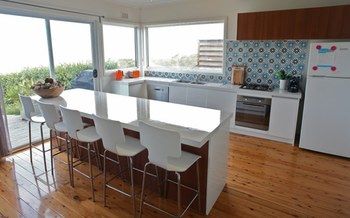 Culburra Beach House - Accommodation in Surfers Paradise 7