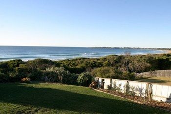 Culburra Beach House - Accommodation in Surfers Paradise 11
