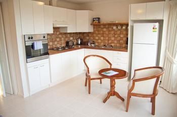 Yarra Glen Racecourse Apartments - Accommodation in Surfers Paradise 0