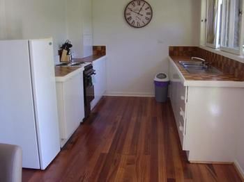 Yarra Glen Racecourse Apartments - Accommodation in Surfers Paradise 1