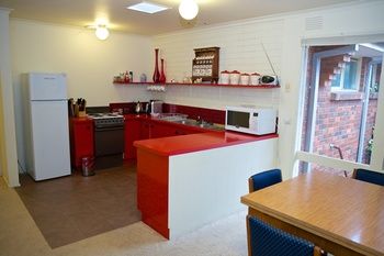Yarra Glen Racecourse Apartments - Accommodation in Surfers Paradise 12