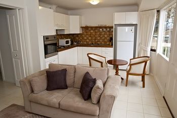 Yarra Glen Racecourse Apartments - Accommodation in Surfers Paradise 14
