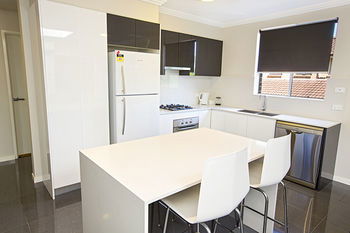 Astina Serviced Apartments - Parkside - Accommodation in Surfers Paradise 5