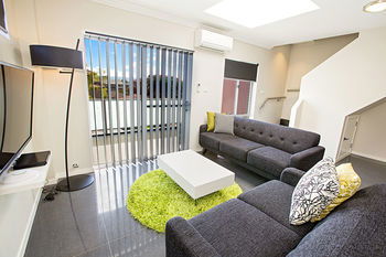 Astina Serviced Apartments - Parkside - Accommodation in Surfers Paradise 9
