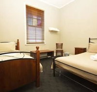 Pedenaposs Hotel - Accommodation in Surfers Paradise