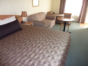 Best Western Coachman's Inn Motel - Accommodation in Surfers Paradise 0