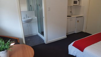 Cityview Studio Accommodation - Accommodation in Surfers Paradise 20