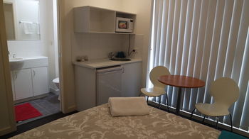 Cityview Studio Accommodation - Accommodation in Surfers Paradise 31