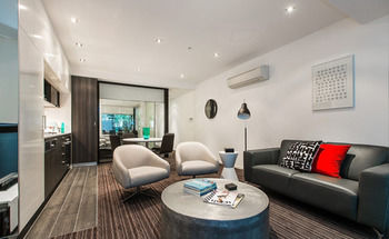 Apartment2c - Parkside - Accommodation in Surfers Paradise 2