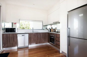 Position Perfect - Accommodation in Surfers Paradise 13