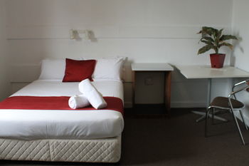 Hotel Beach House Nambour - Accommodation in Surfers Paradise 3