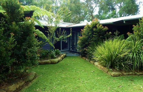 Art House Accommodation - Accommodation in Surfers Paradise 0