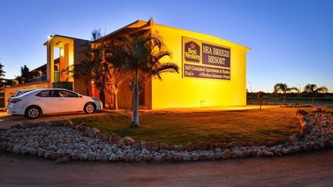 BEST WESTERN Sea Breeze Resort - Accommodation in Surfers Paradise 0