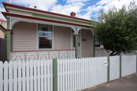 Newdegate House - Accommodation in Surfers Paradise 0