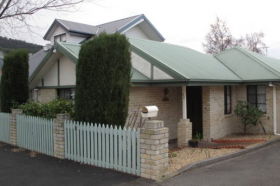 Twin Pines On Lansdowne - Accommodation in Surfers Paradise 0