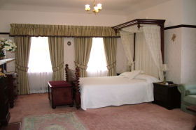 Elms Of Hobart - The - Accommodation in Surfers Paradise 0