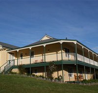Eloura Luxury Self-Contained Bed  Breakfast Accommodation