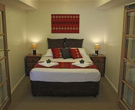 Beach Apartments - Accommodation in Surfers Paradise 3