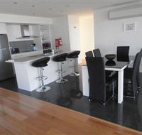 Tuckers Rocks Cottage - Accommodation in Surfers Paradise