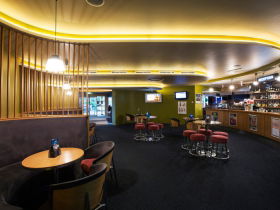 Carlyle Hotel - Accommodation in Surfers Paradise 0