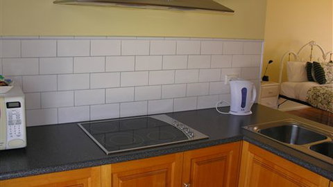 Clifftop Accommodation Portland Victoria - Accommodation in Surfers Paradise 6