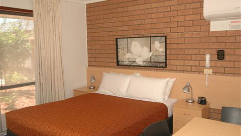 Motel Woongarra - Accommodation in Surfers Paradise 3