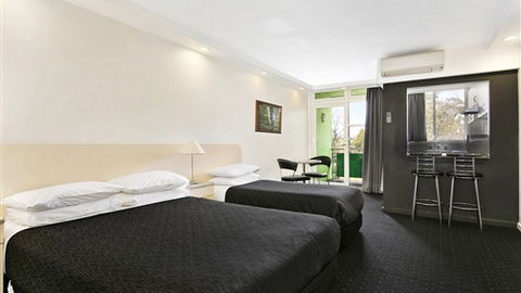 Best Western Melbourne's Princes Park Motor Inn - Accommodation in Surfers Paradise 4