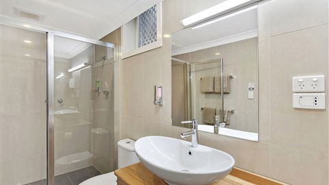 Best Western Melbourne's Princes Park Motor Inn - Accommodation in Surfers Paradise 6