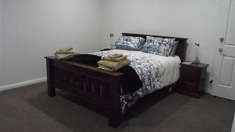 Curdievale Riverfront Lodge - Accommodation in Surfers Paradise 1