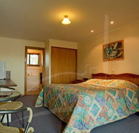 Little Desert Nature Lodge - Accommodation in Surfers Paradise