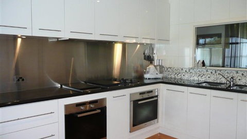 Lakeviews On Lang - Accommodation in Surfers Paradise 1