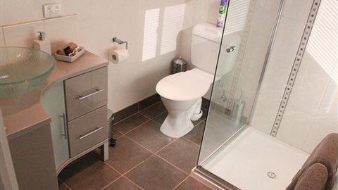 Acacia Villa - Accommodation in Surfers Paradise 4