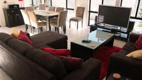 Acacia Villa - Accommodation in Surfers Paradise 5