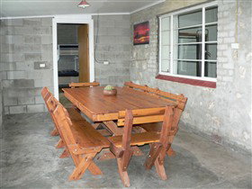Hillocks Drive Bush Camping - Accommodation in Surfers Paradise 2