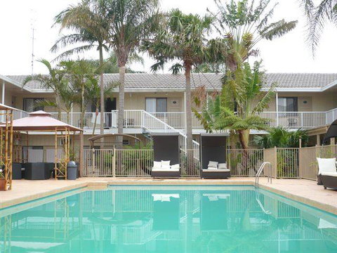 Blue Pacific Swansea - Accommodation in Surfers Paradise 0