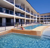 Boathouse Resort Tea Gardens - Accommodation in Surfers Paradise