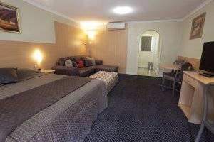 Cattleman's Apartments - Accommodation in Surfers Paradise 2